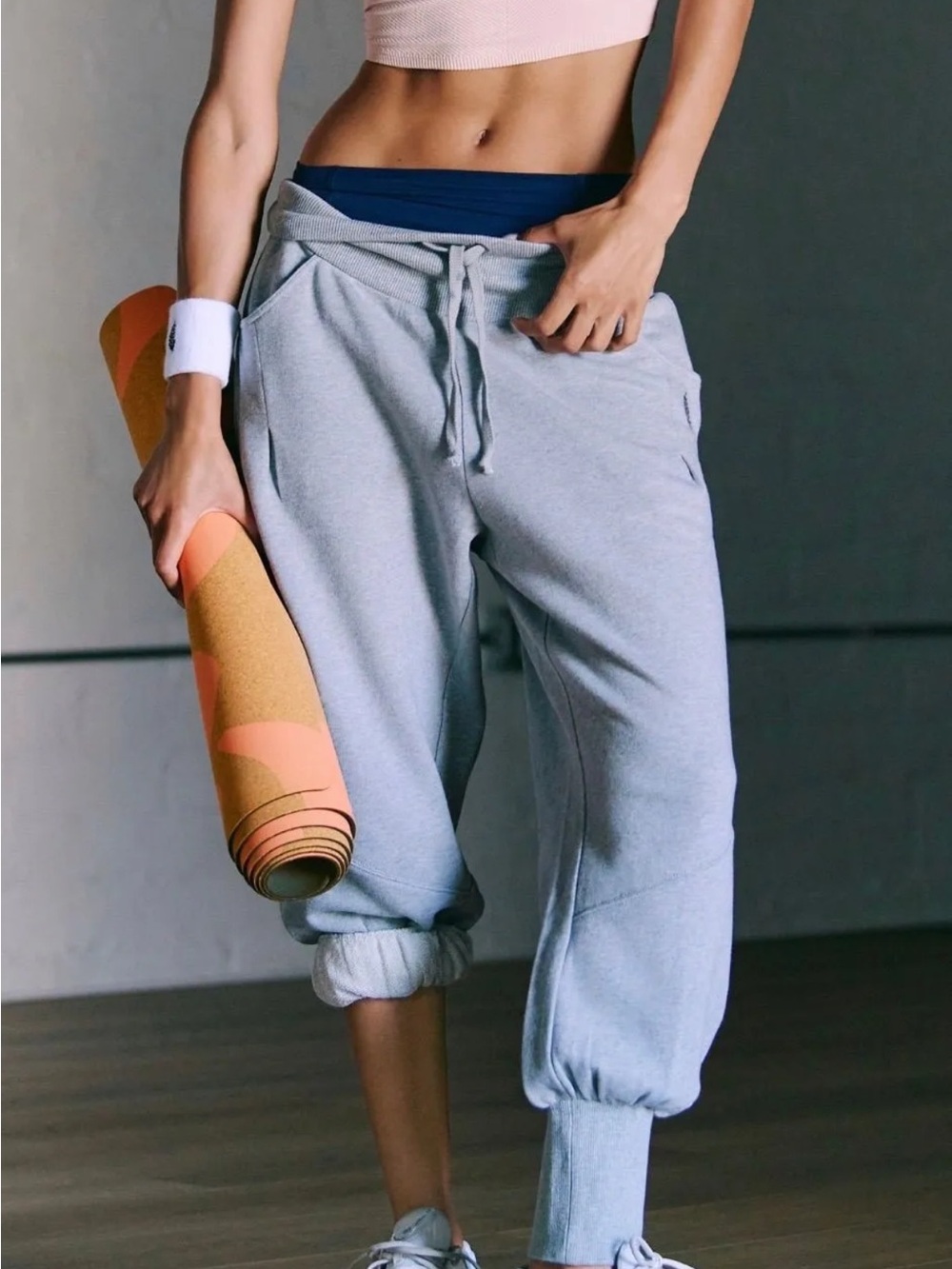 Free People Gray Jogger Sweatpants NWT size medium